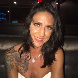 Meet your Posher, Nicholina